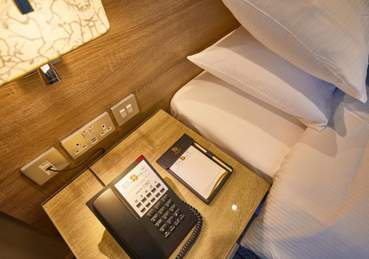 Rose Plaza Hotel Al Barsha Дубай Екстериор снимка